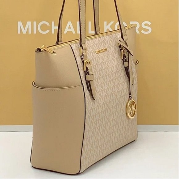 Michael Kors Charlotte Large Top Zip Tote - Picture 6 of 16